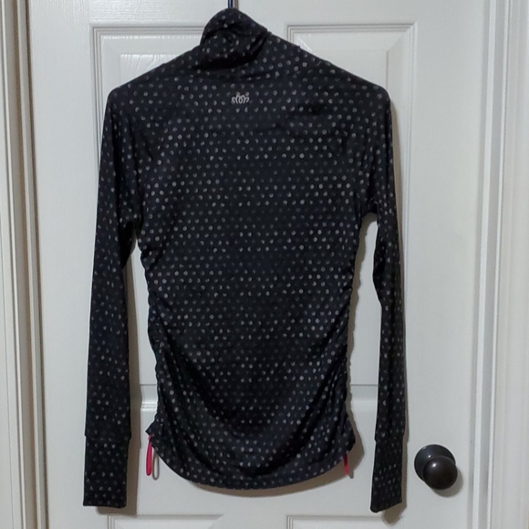 Shirt - Picture 2 of 4